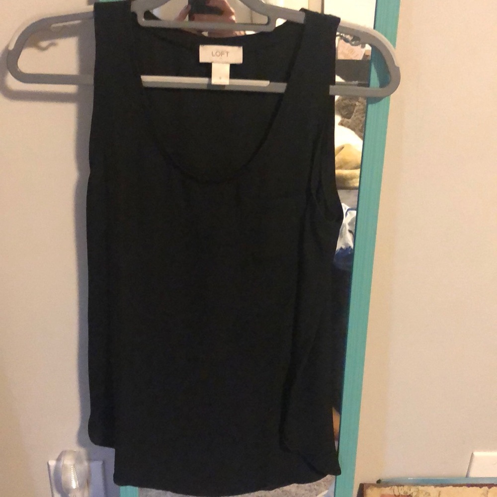 ❤️EUC Loft Size Small Black Sleeveless Blouse/ Tank.